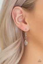 Load image into Gallery viewer, Glassy Glamorous - White