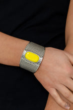 Load image into Gallery viewer, Poshly Pharaoh - Yellow