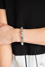 Load image into Gallery viewer, Metro Squard - Silver
